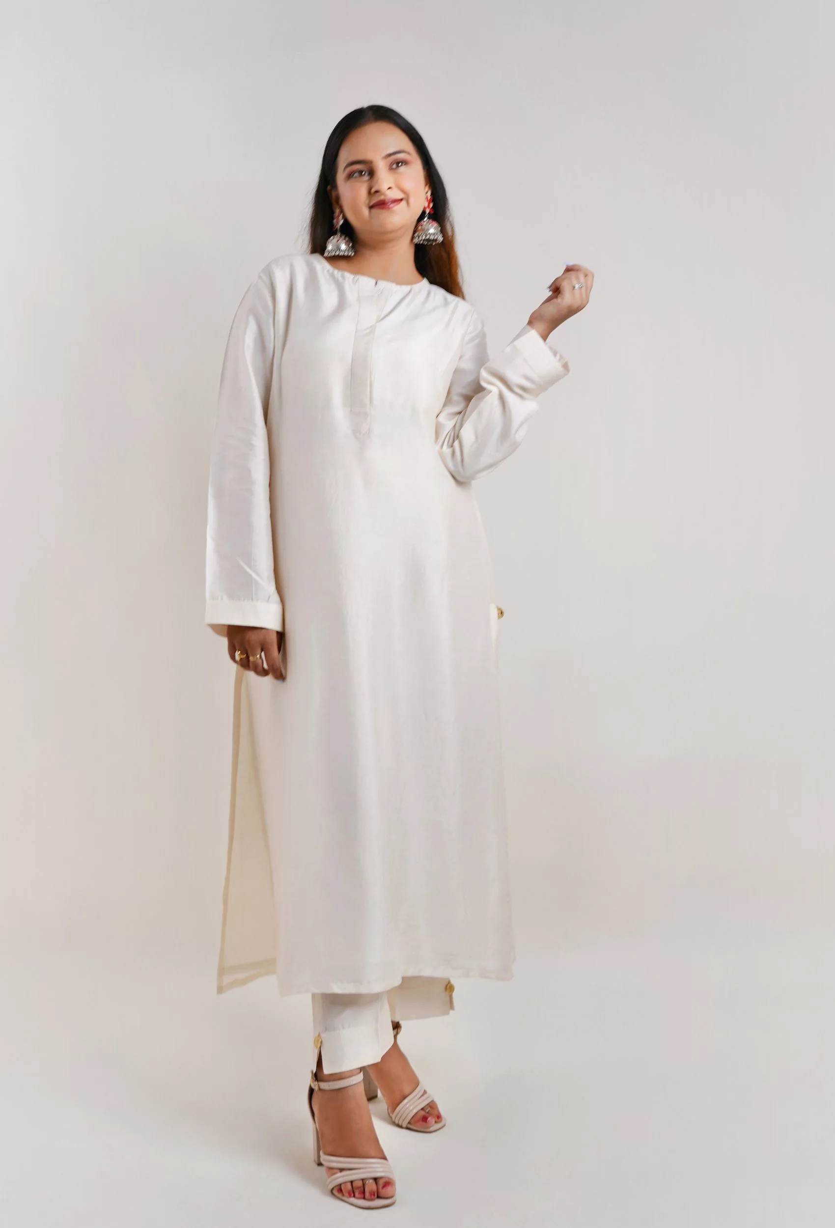Moonlit Silk Kurta and Pants (Set Of 2) - Image 7