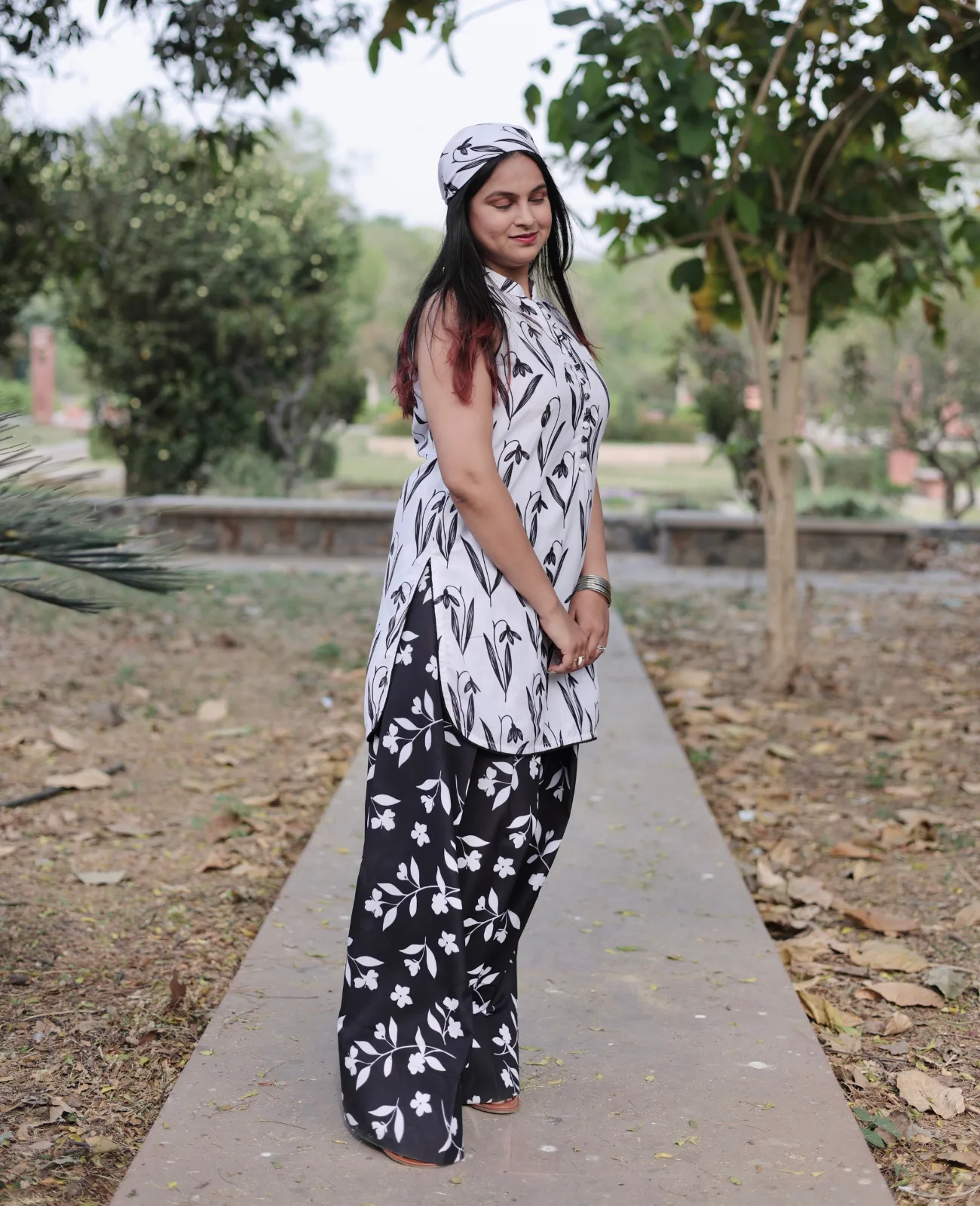 MONOCHROME LAILA Digital Printed Kurta With Farshi Salwar (Set of 2) - Image 3