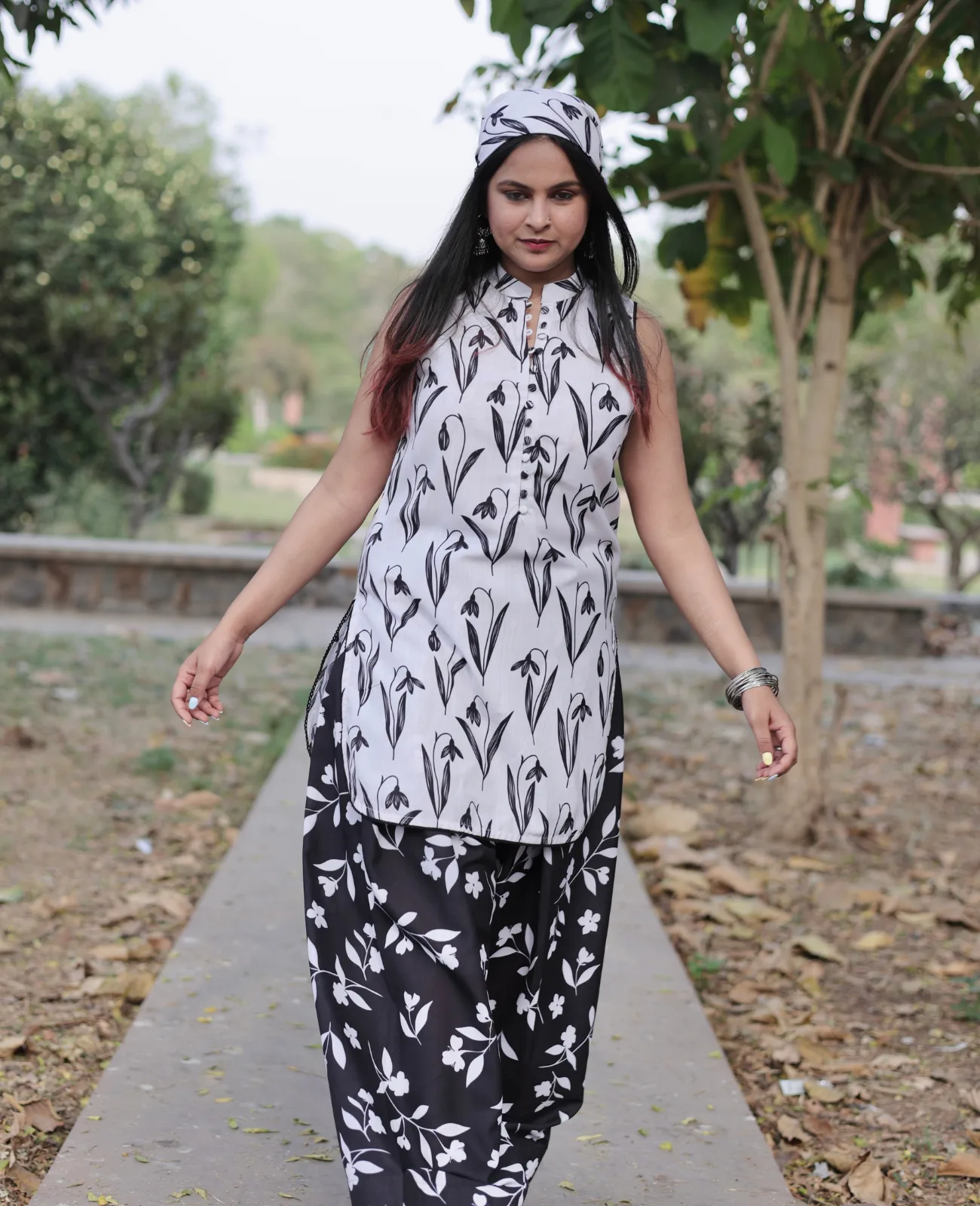 MONOCHROME LAILA Digital Printed Kurta With Farshi Salwar (Set of 2) - Image 6