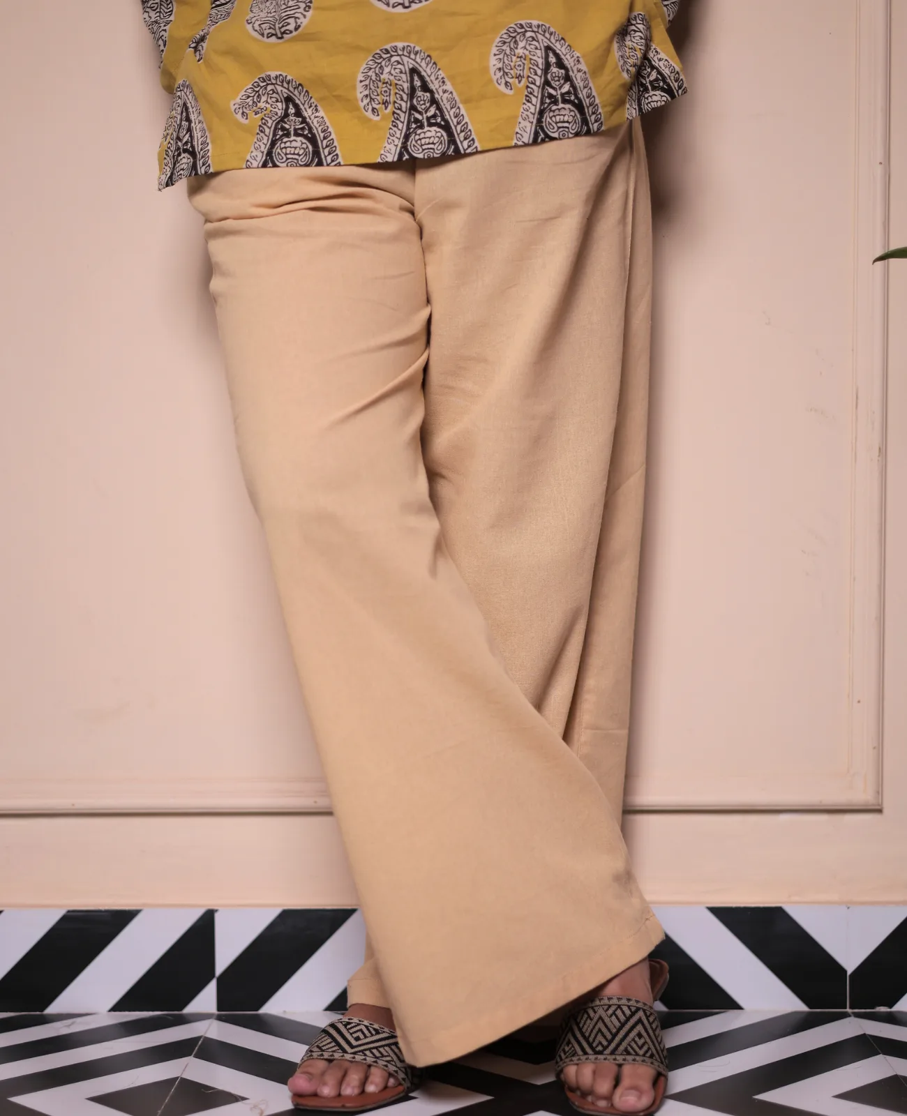 Beige Solid Relaxed Fit Cotton-Blend Pants
