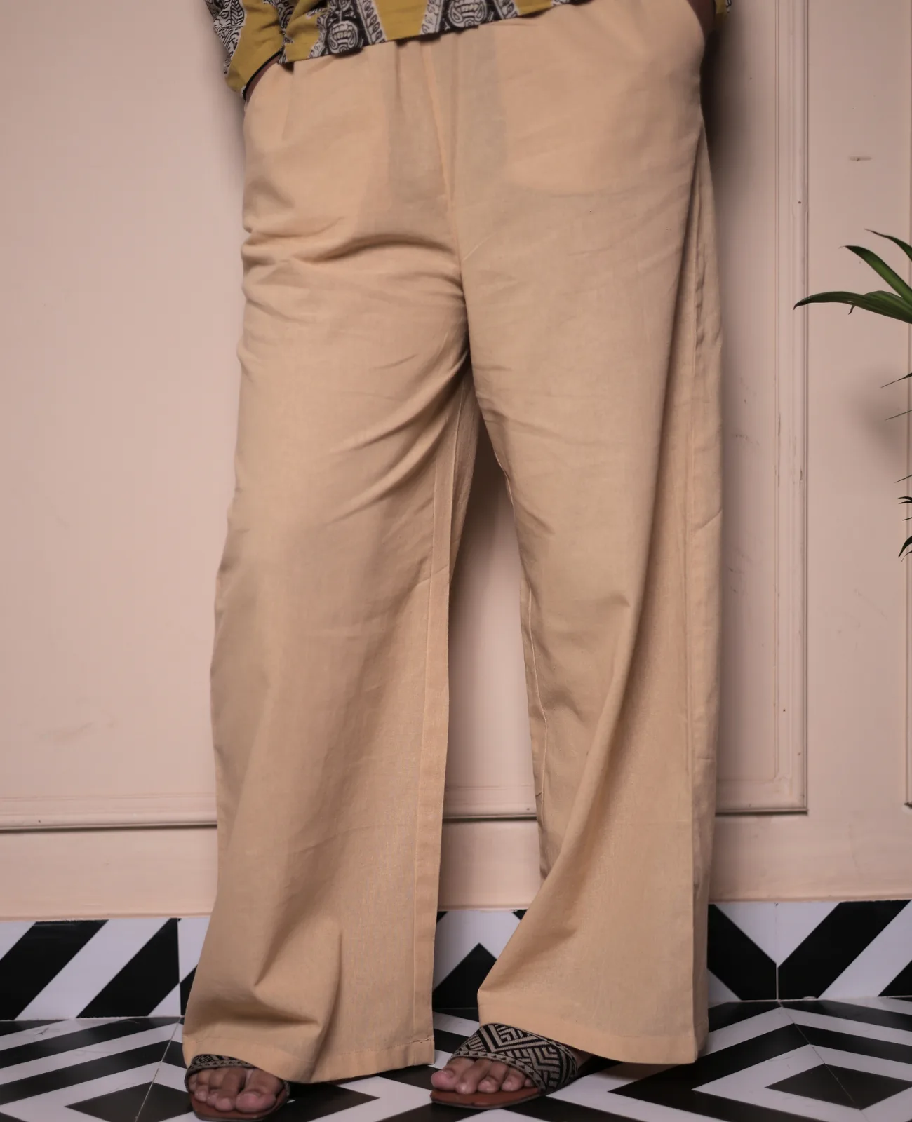 Beige Solid Relaxed Fit Cotton-Blend Pants - Image 2
